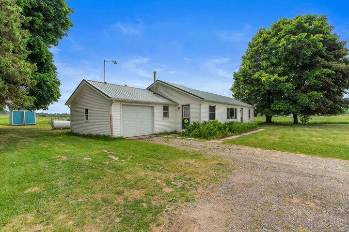 Property Photo: 5651 W Chicago Road MI 49250