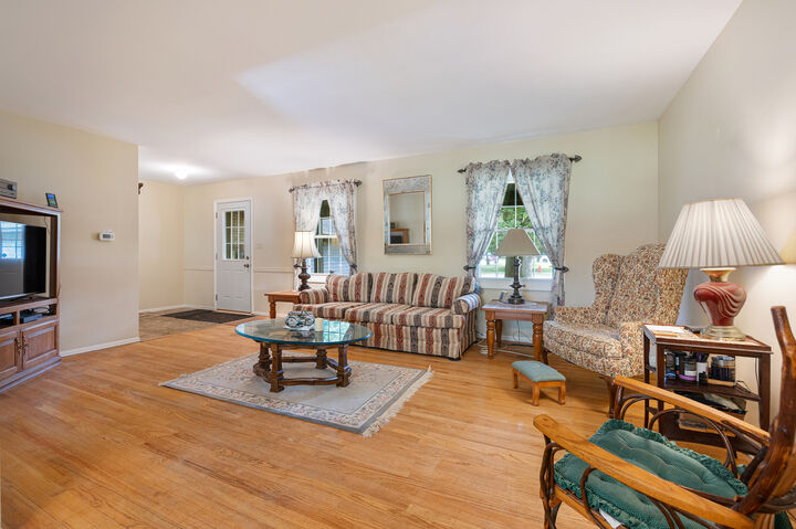 Property Photo:  778 Darlington Lane  IL 60014 