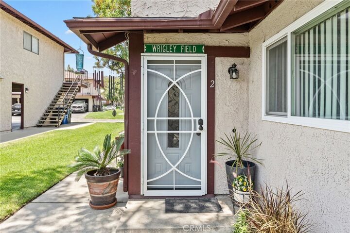 Property Photo:  1145 W Sierra Madre Avenue W 2  CA 91702 