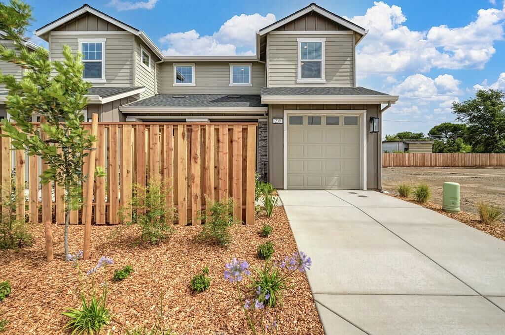 Property Photo: 239 Chico Place CA 95616