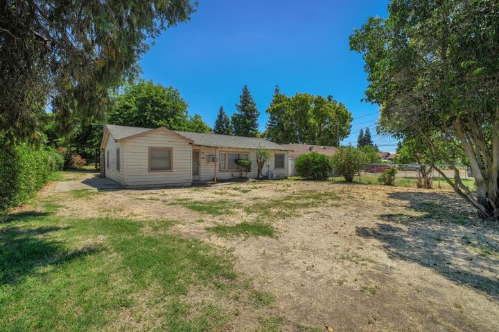 Property Photo:  4030 E Monte Vista Avenue  CA 95316 