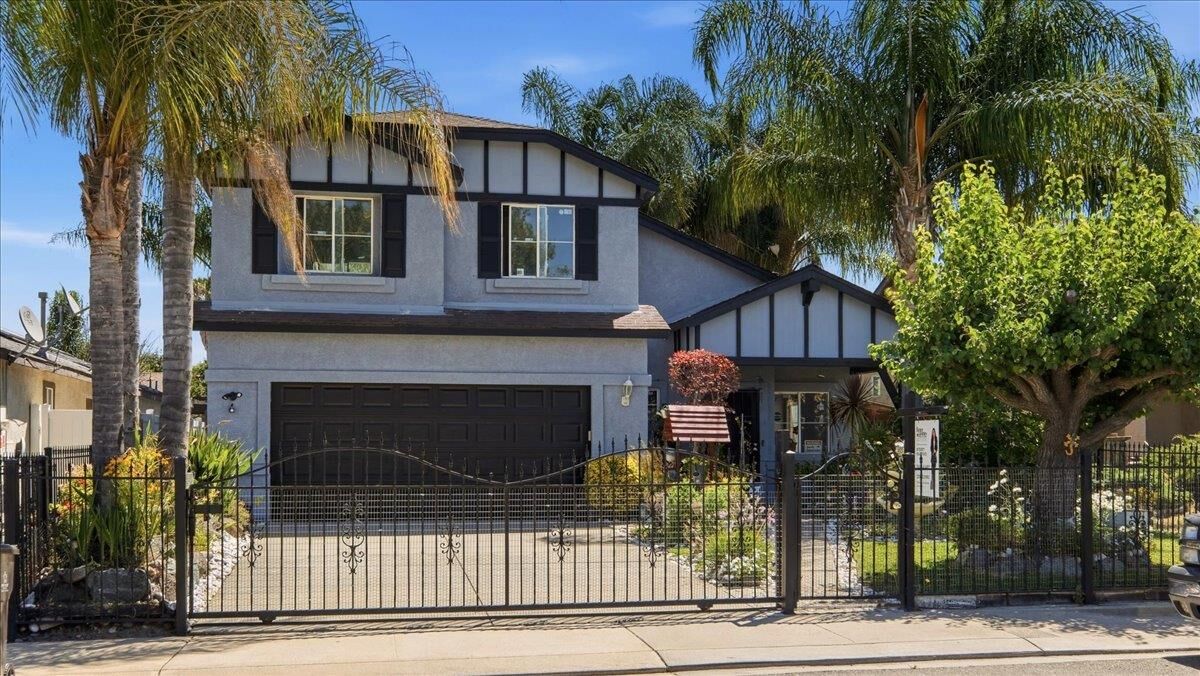 Property Photo:  2650 Fresno Ave  CA 95206 