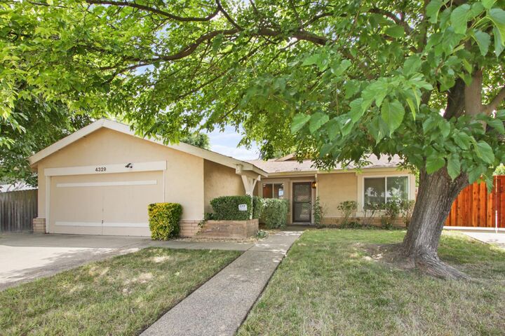 Property Photo:  4329 Woodmoss Court  CA 95826 