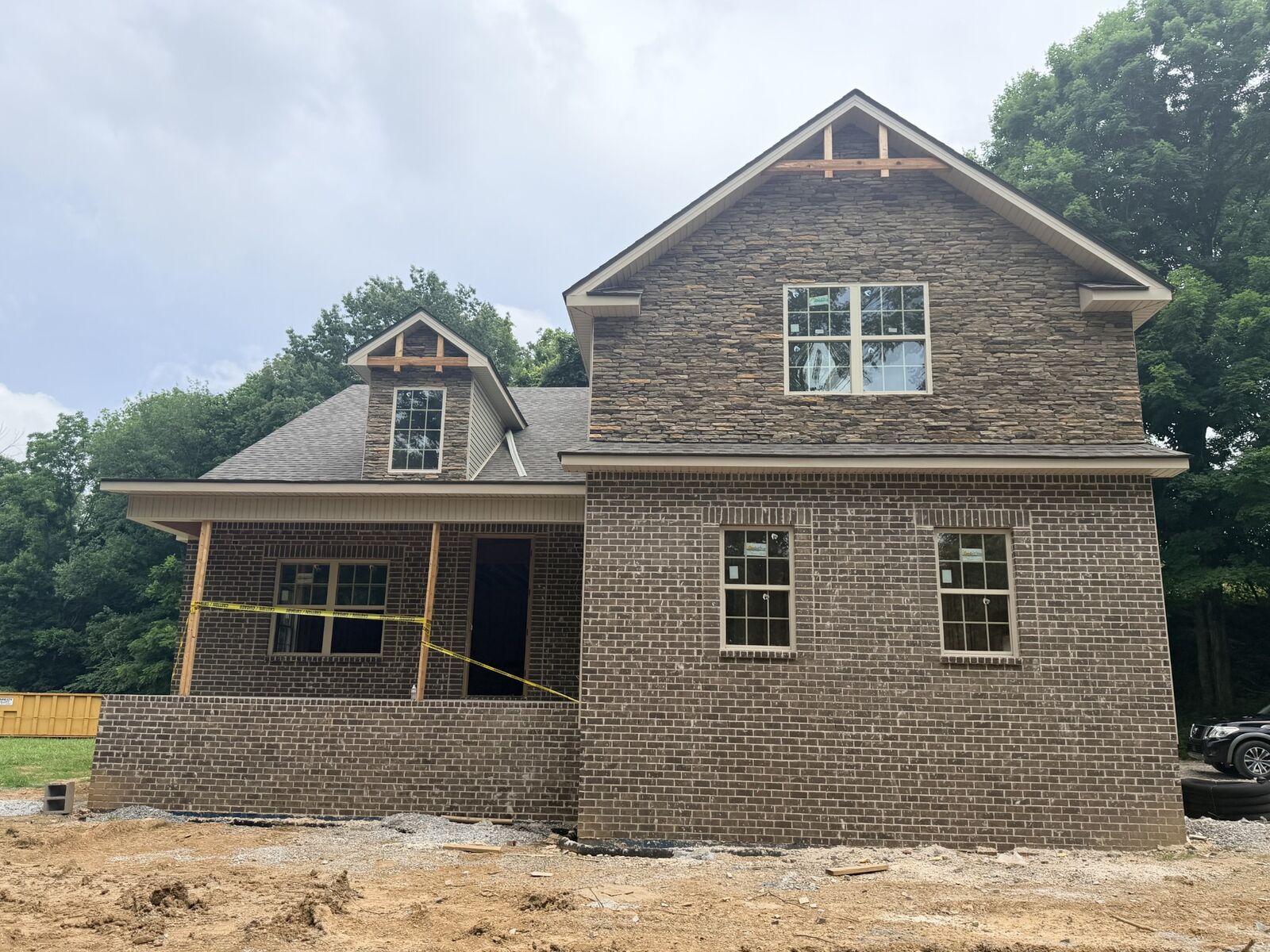 Property Photo: 1066 Indian Creek Rd TN 37051