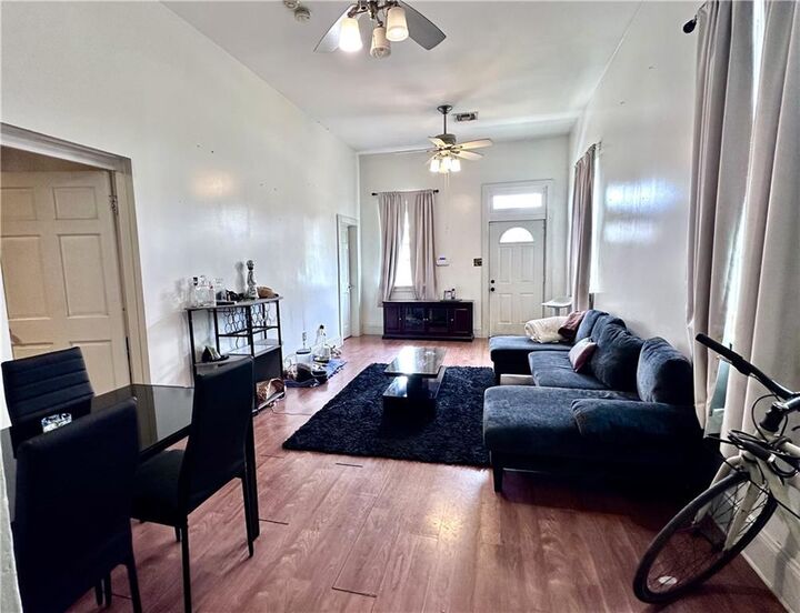 Property Photo:  333 Homer Street  LA 70114 