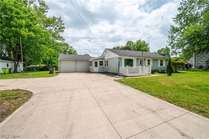 Property Photo:  1020 Water Street  OH 44444 