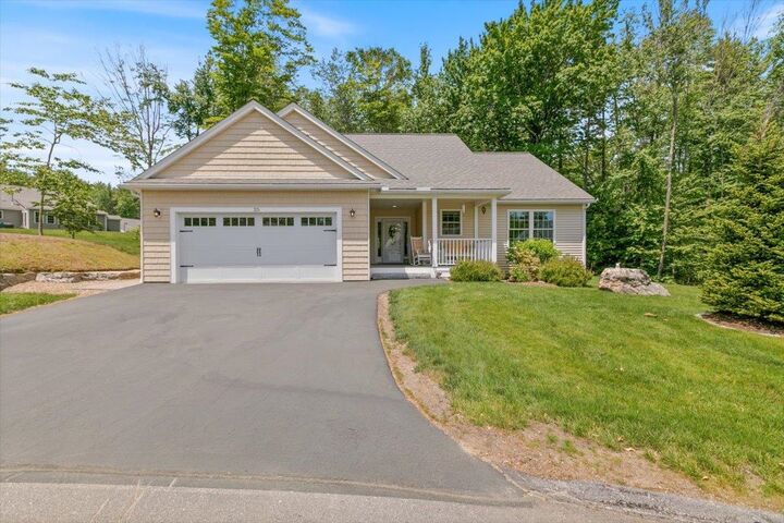 Property Photo: 25 Ridgeview Drive NH 03034