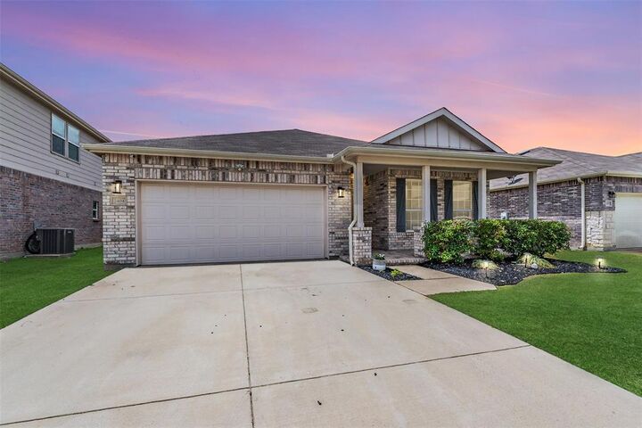 Property Photo:  2404 Bermont Red Lane  TX 76131 