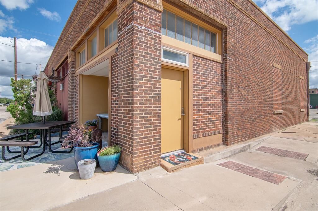 Property Photo:  116 E Chandler Street  TX 76801 