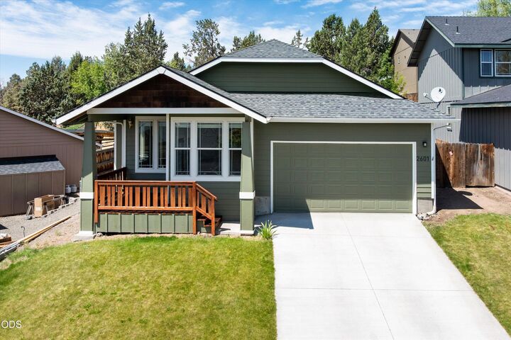 Property Photo: 2601 NE Bobbi Court OR 97754