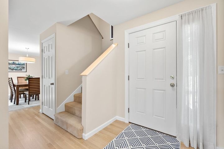Property Photo:  4 Lakespur 4  MA 01778 