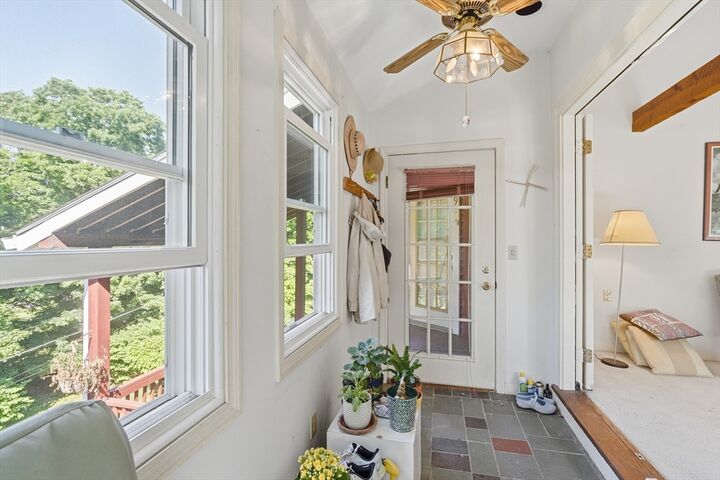 Property Photo:  16 Middlesex St 8  MA 01863 