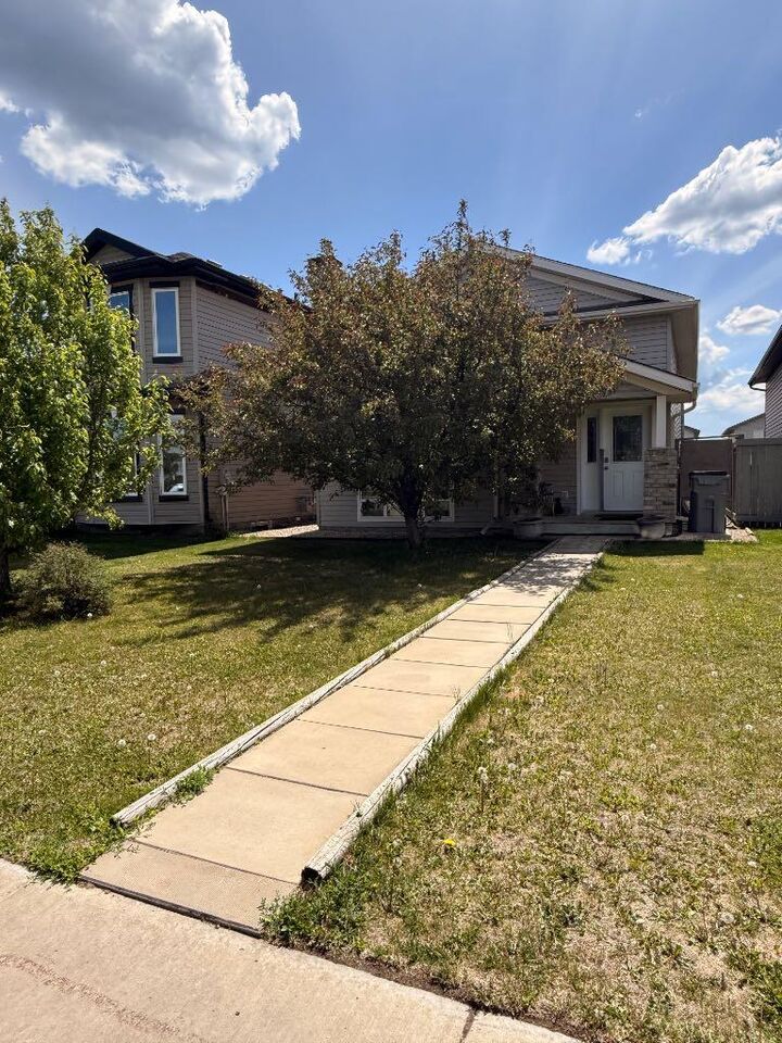 9137 94A Avenue — photo 1
