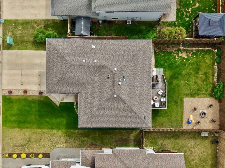 Property Photo:  13014 91 Street  AB T8S 1X1 