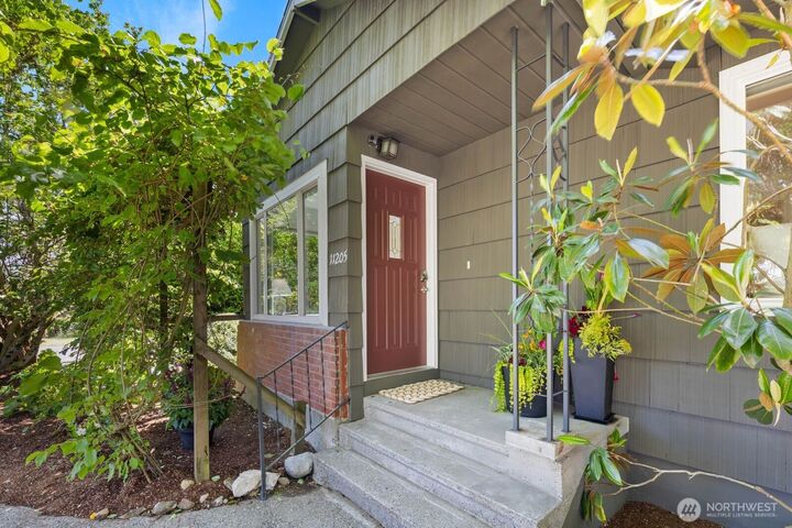 Property Photo: 11205 Phinney Avenue N WA 98133