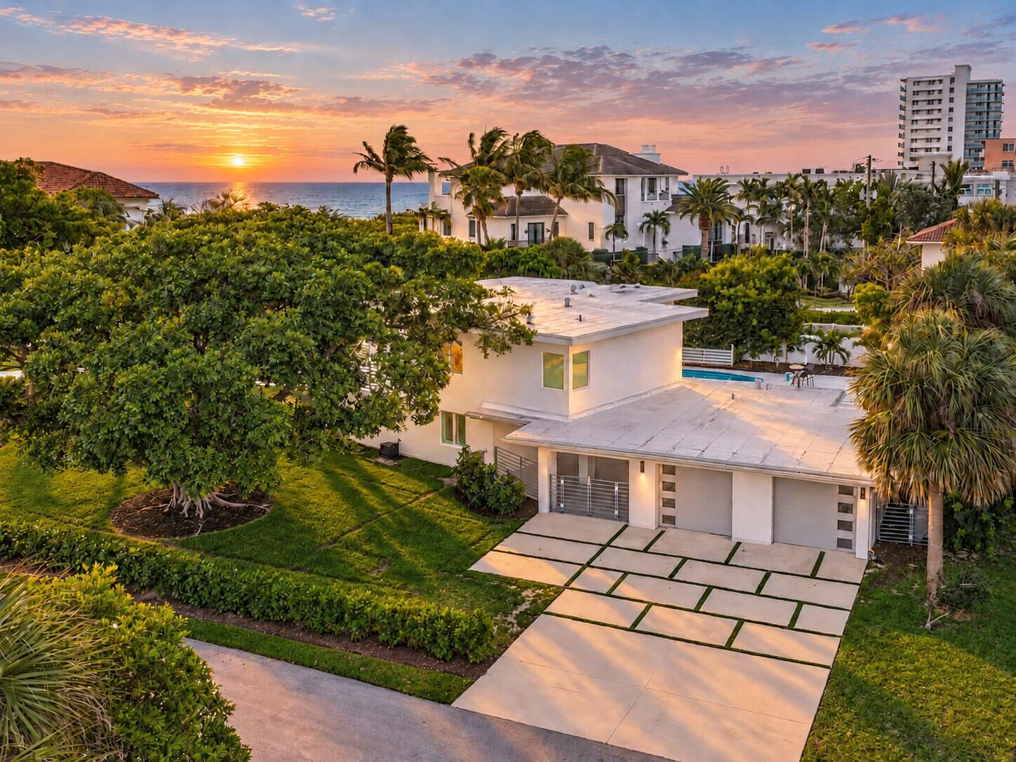 Property Photo:  1903 Bay Drive  FL 33062 