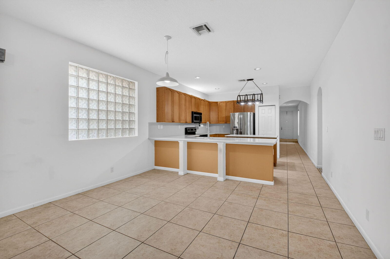 Property Photo: 5049 Sancerre Circle FL 33463