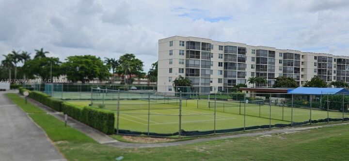 Property Photo: 9823 S Hollybrook Lake Dr 310 FL 33025