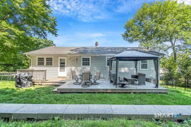 Property Photo:  40 Bayberry Drive  CT 06492 