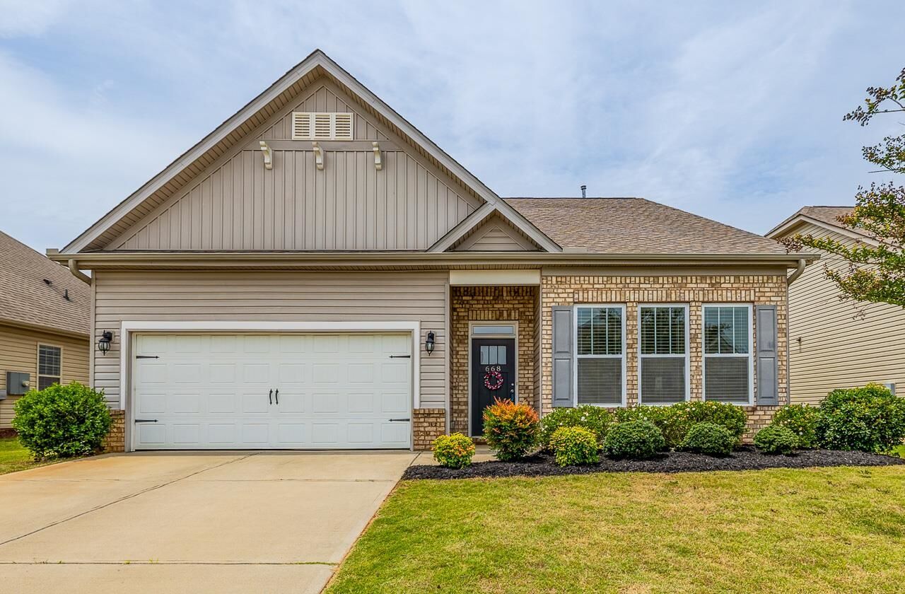 Property Photo: 668 Ridgeville Crossing Drive SC 29349