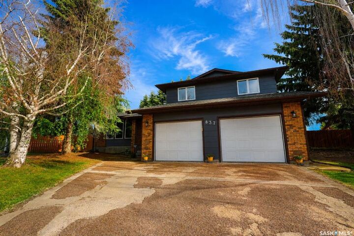 Property Photo: 837 Conroy Place SK S6V 6Y7