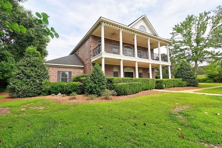 Property Photo:  601 Edinburgh Way  AL 36305 