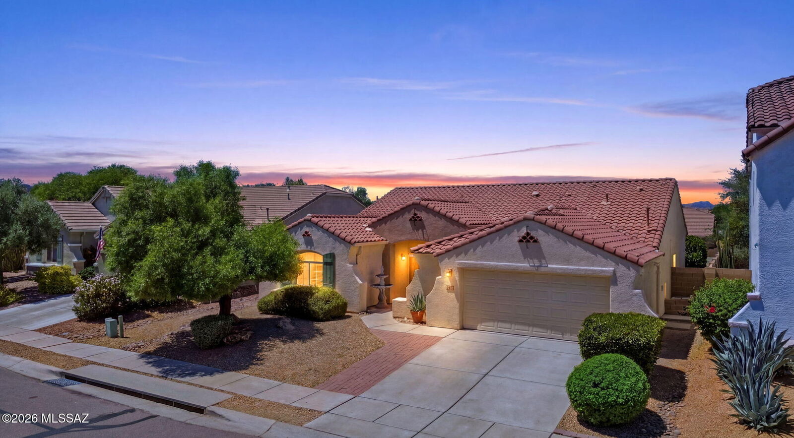 Property Photo:  7552 W Colony Park Drive  AZ 85743 