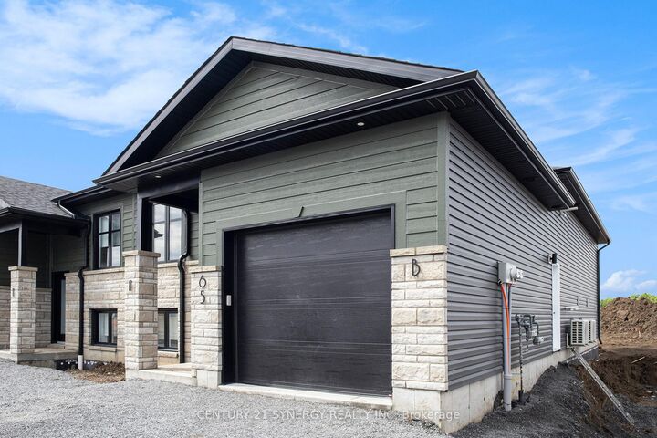 Property Photo:  65 Helen Street A  ON K0A 1R0 