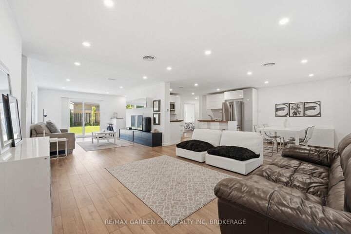 50 Beamer Avenue — photo 1