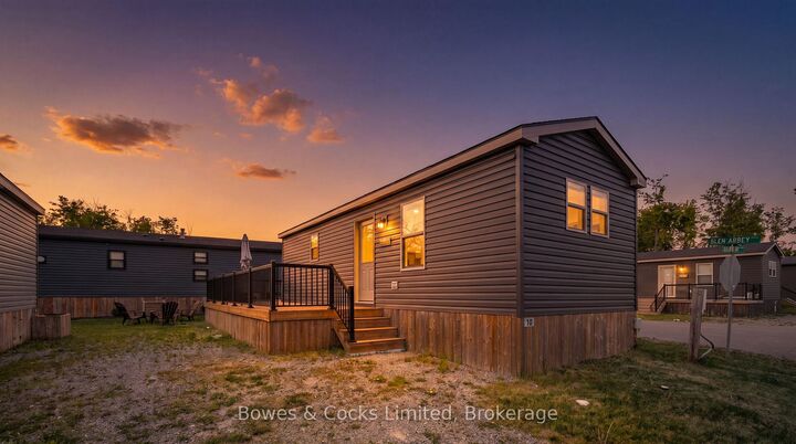 1235 Villiers Line 10 Lambton — photo 1