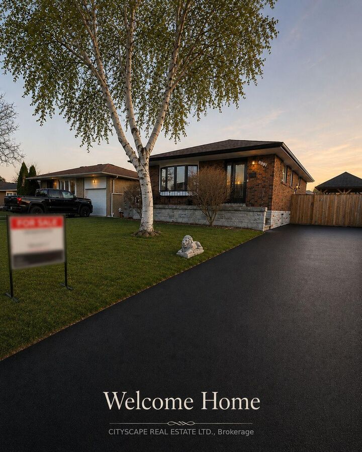 Property Photo: 891 Curtis Crescent ON K9A 2W2