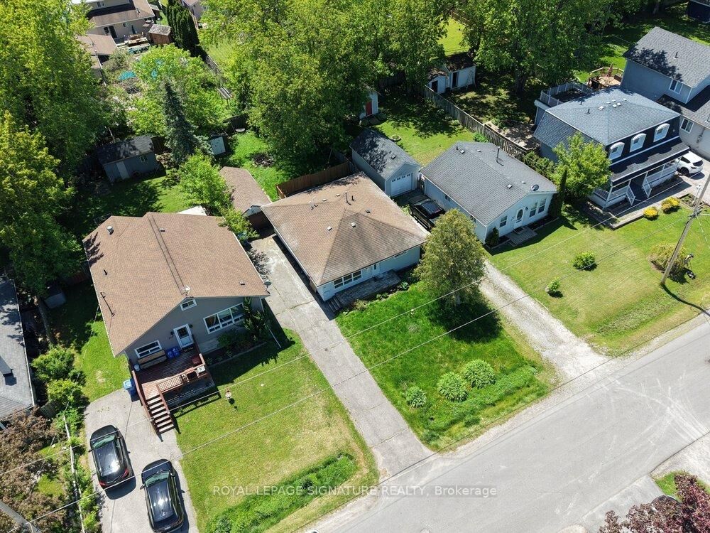 Property Photo: 339 Tampa Drive ON L4P 3A3