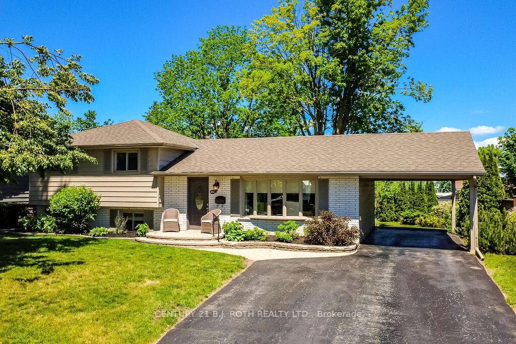 Property Photo: 424 Jamieson Drive ON L3V 4Y5