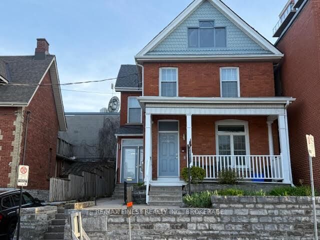 Property Photo: 166 Queen Street ON K7K 1B1