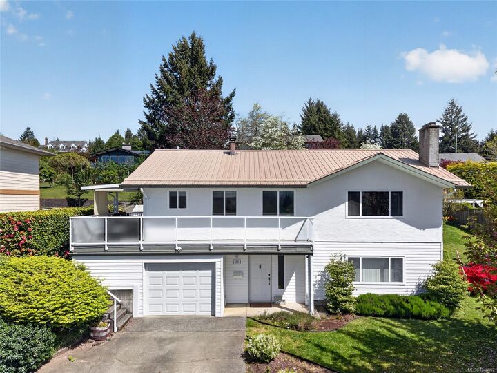 680 View Ave — photo 1