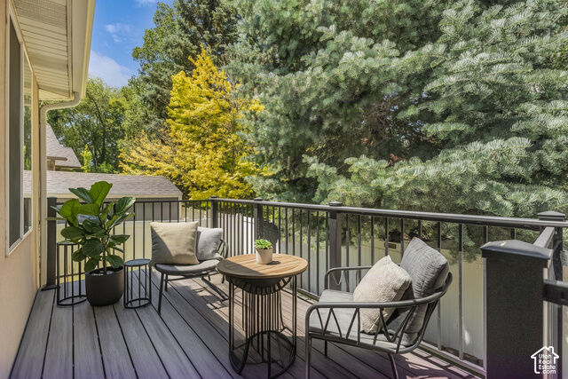 Property Photo:  281 E Regent Park Ct S  UT 84047 