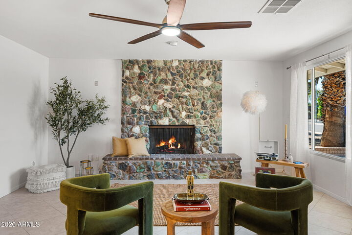 Property Photo: 8509 E Mackenzie Drive AZ 85251