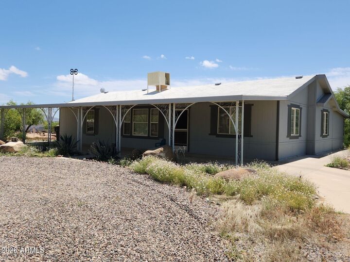 Property Photo:  27193 S Bullard Drive S  AZ 85332 