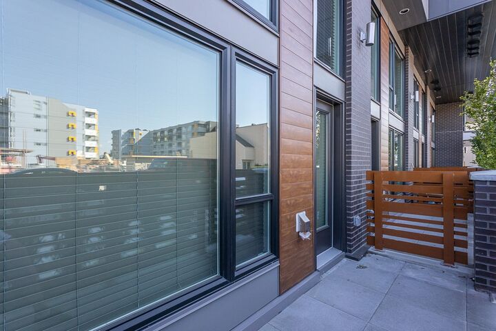 Property Photo:  32838 Ventura Avenue 105  BC V2T 4S6 