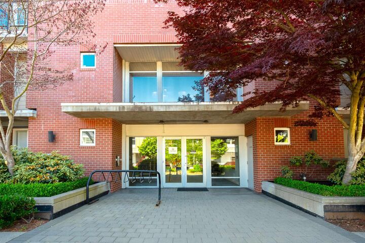 Property Photo: 15956 86A Avenue 304 BC V4N 6N8