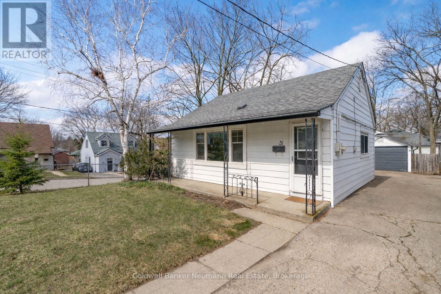 Property Photo: 31 Dunkirk Street ON N1E 4N7
