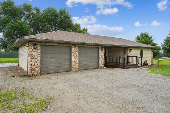 Property Photo:  2666 50th St Dr  IA 52210 