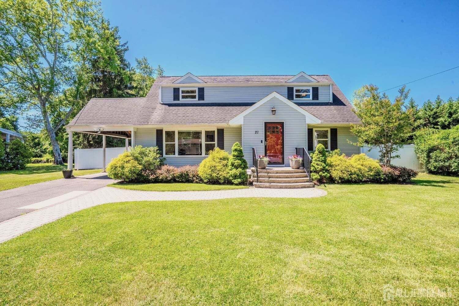 Property Photo: 21 Inwood Drive NJ 08816
