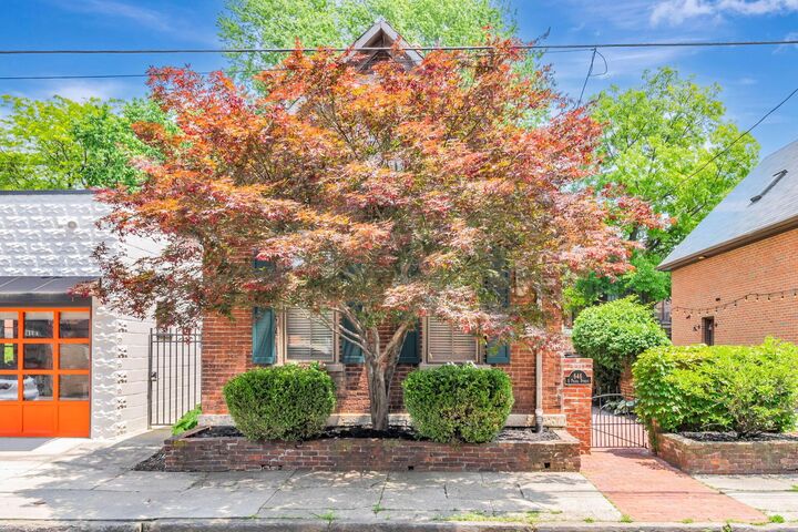 Property Photo:  646 S Pearl Street  OH 43206 