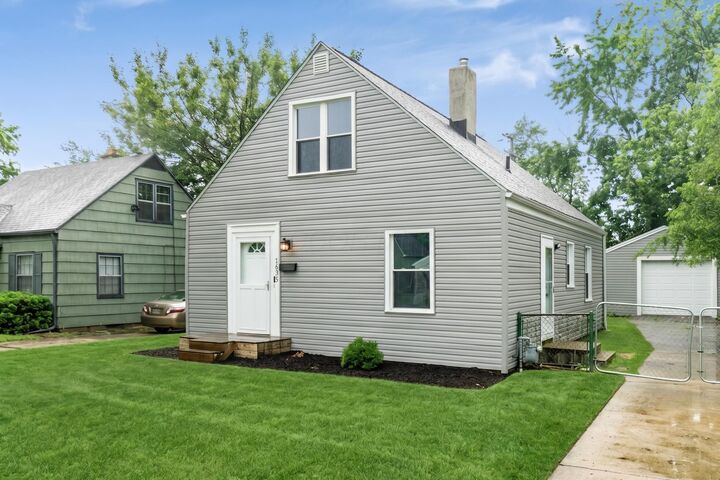 Property Photo:  1635 S Champion Avenue  OH 43207 