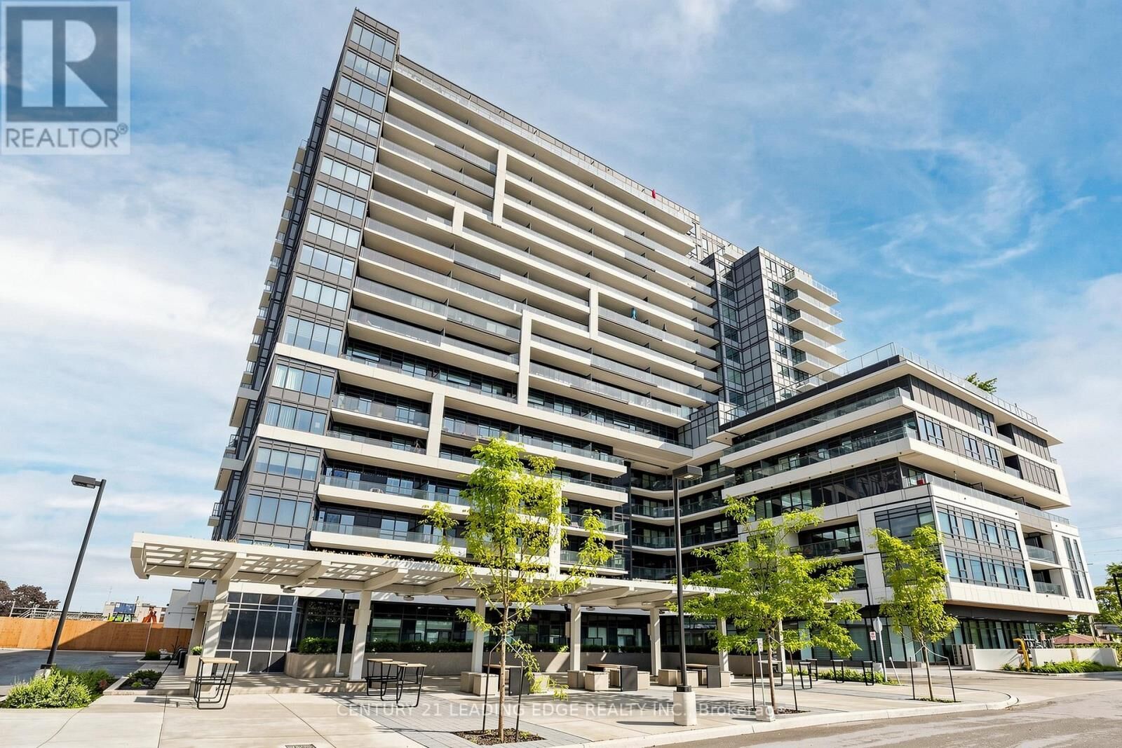 Property Photo: 1480 Bayly Street 522 ON L1W 1L8