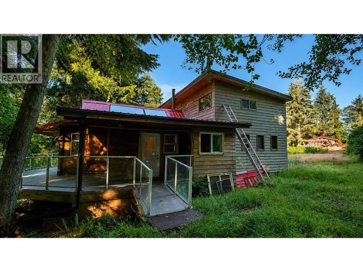 Property Photo: 593 Beach Road BC V0T 1S1