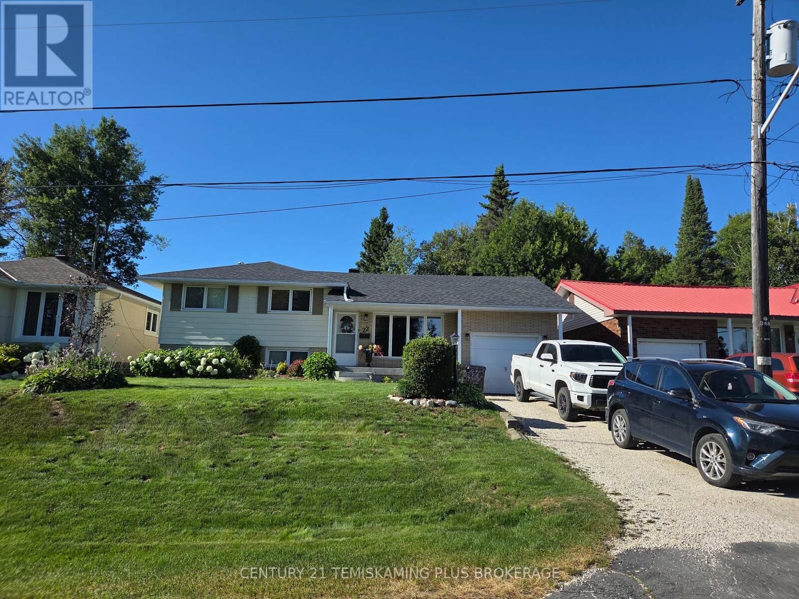 Property Photo: 22 Harding Avenue ON P2N 1B5