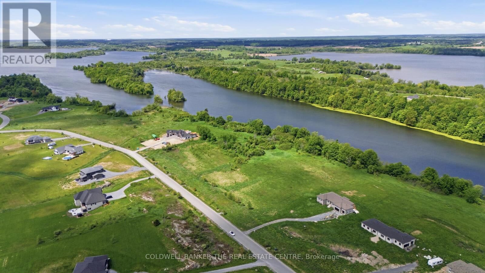 Property Photo:  126 Hineman Street  ON K7L 0G2 