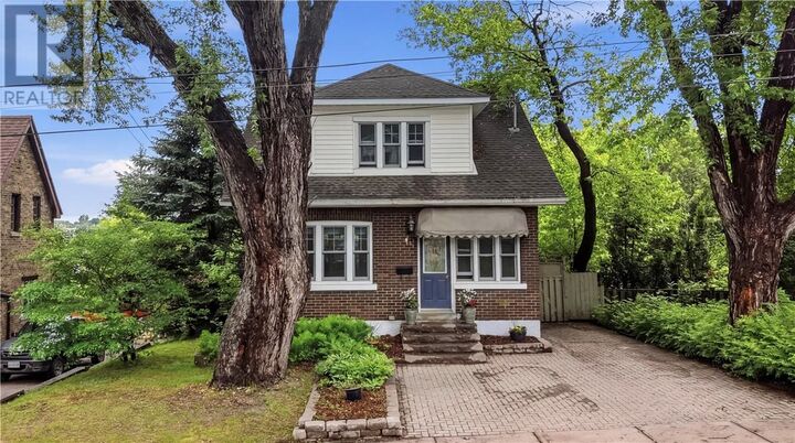 Property Photo:  48 Roxborough Drive  ON P3E 1J7 